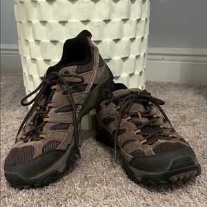 Merrell Men's Brown/Black (Walnut) Hiking Shoes